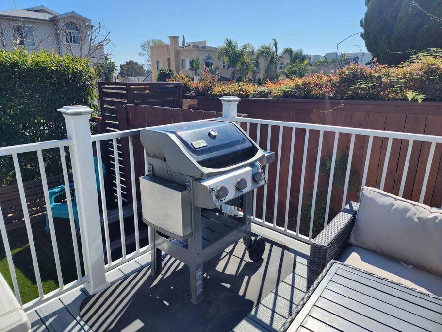 Beach House In The Heart Of Pb San Diego Exterior photo