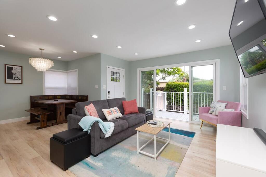 Beach House In The Heart Of Pb San Diego Exterior photo